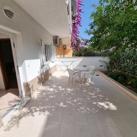 Apartman Ivan Apartamento Makarska Exterior foto