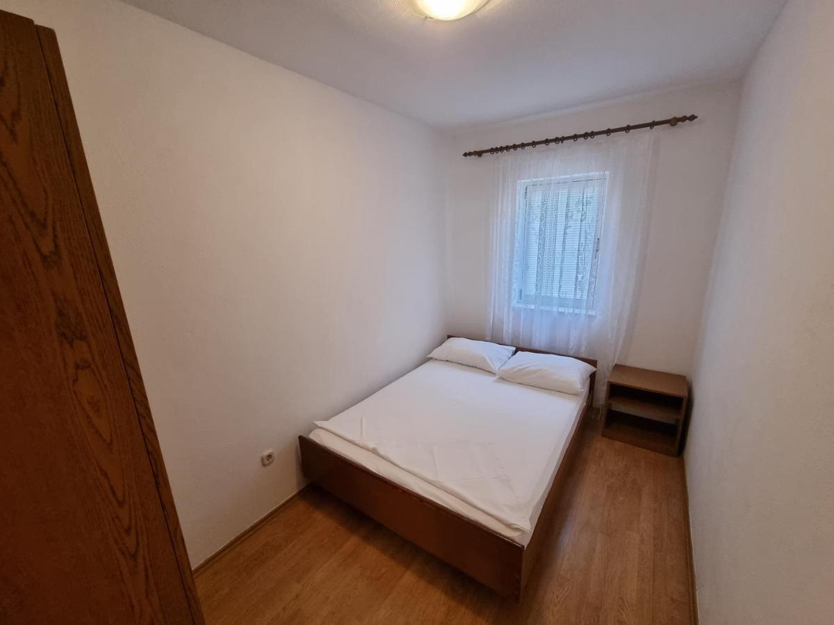 Apartman Ivan Apartamento Makarska Exterior foto
