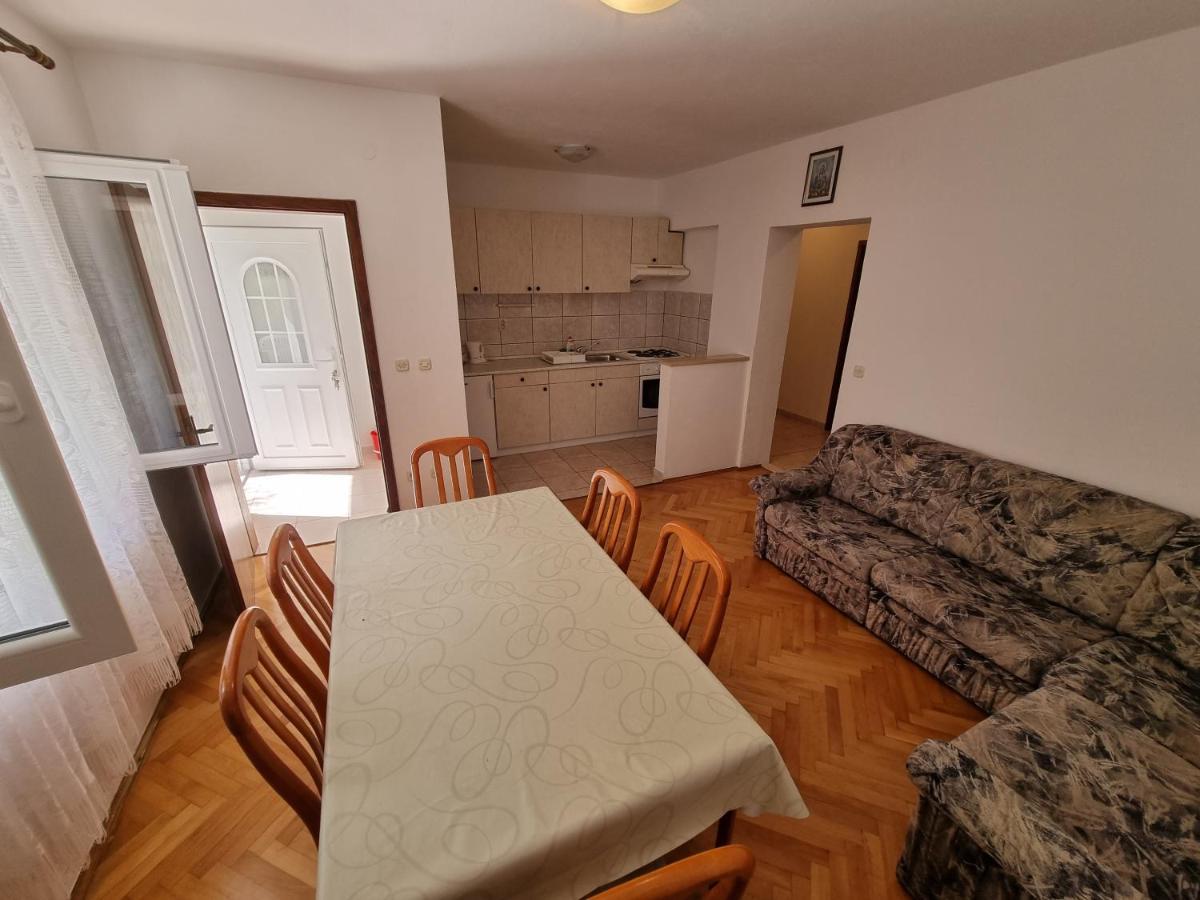 Apartman Ivan Apartamento Makarska Exterior foto